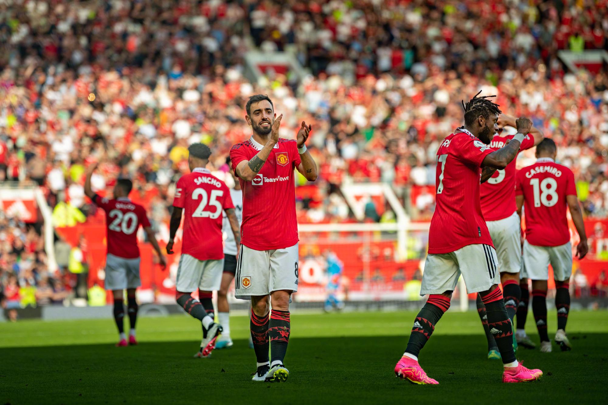 交易金额仍 交易金额仍